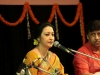 Shama-at-Kala-Mandir-on-Stage-before-the-start-of-the-concert